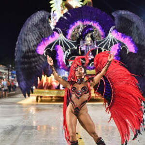 Dandara Mariana arrasou como musa do Salgueiro no carnaval 2023 em 20 de fevereiro de 2023
