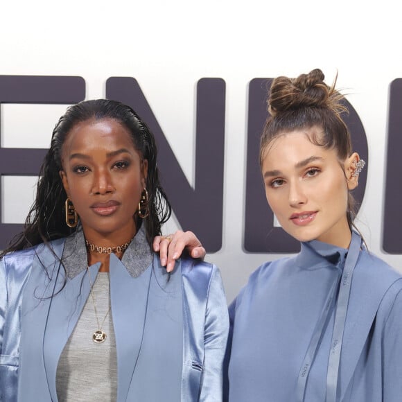 Sasha e IZA são embaixadoras da Fendi