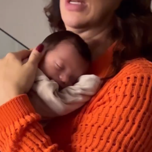 Claudia Raia e Luca foram visitados pela atriz Marcella Rica neste final de semana