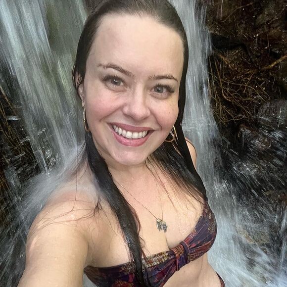 Mariana Bridi fez preenchimeto com ácido hialurônico no rosto