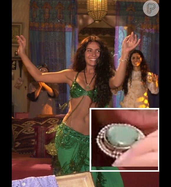 Na novela 'O Clone' (2001), a personagem Jade (Giovanna Antonelli) sempre rezava e pedia segurando a sua pedra de jade