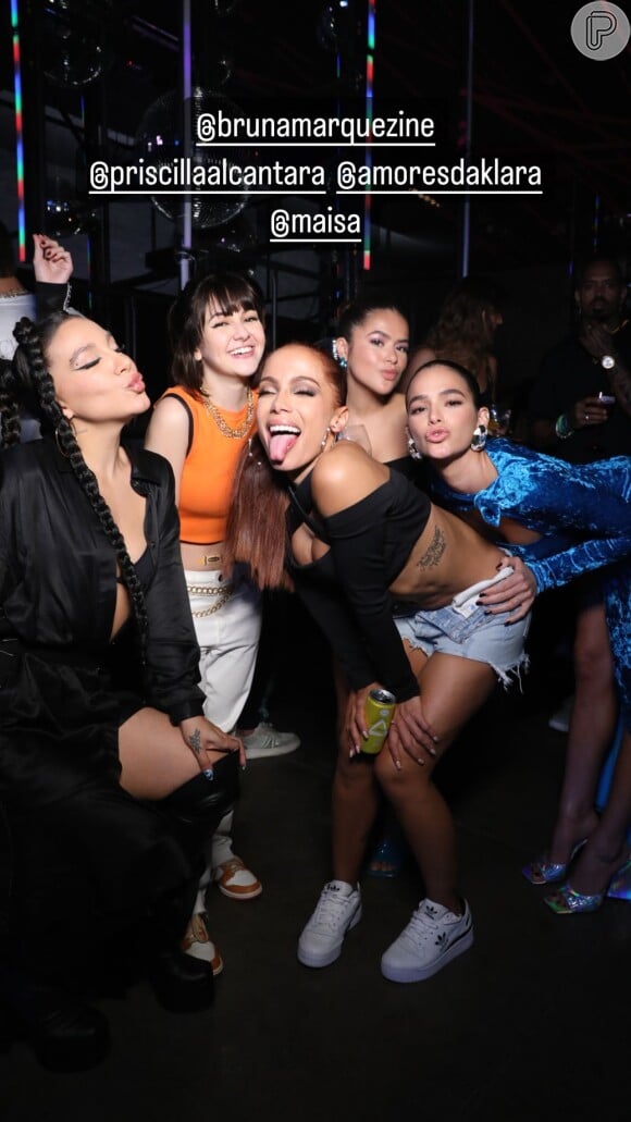 Bruna Marquezine, Priscilla Alcantara, Maisa Silva e Klara Castanho curtiram aniversário de Anitta em São Paulo