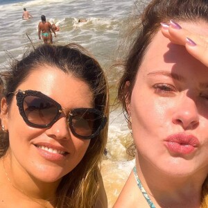 Mari Bridi: internauta referenciou fotos que a influenciadora postou na praia neste final de semana