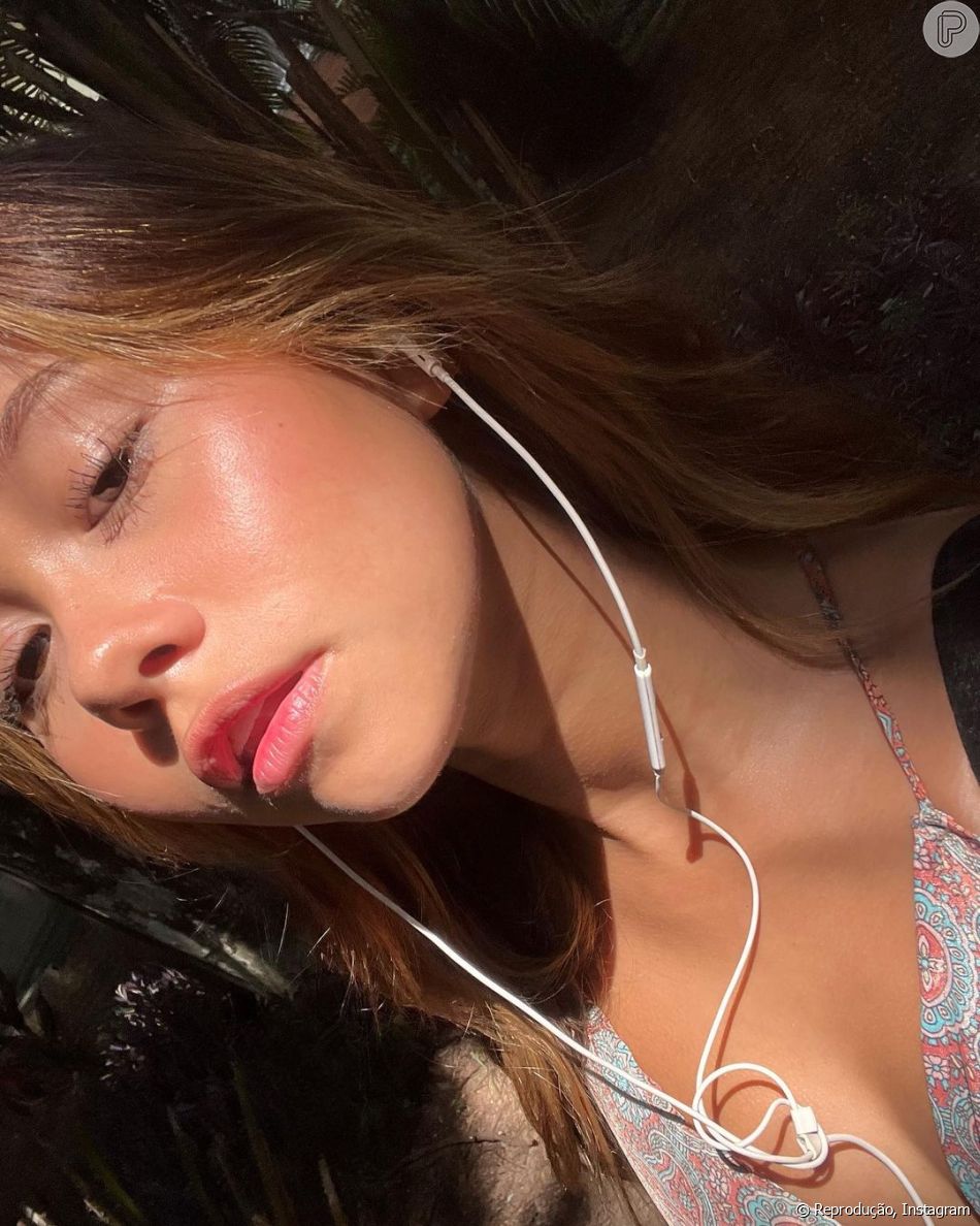 Nathália Costa atriz que faz a Meire em 'Vai Na Fé', da TV Globo, xinga internauta após sofrer Nathália Costa atriz que faz a Meire em 'Vai Na Fé', da TV Globo, xinga internauta após sofrer