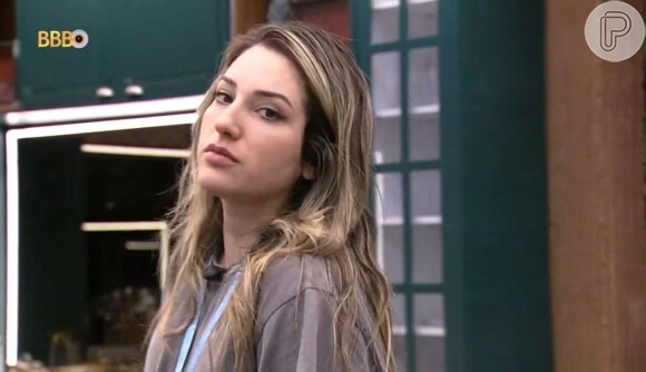 BBB 23: Amanda, 'sister' com grande número de fãs, ocupa o terceiro lugar de menos votada no 12º Paredão. Sai do jogo quem receber a menor porcentagem