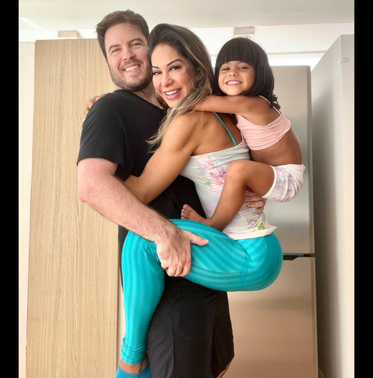 Foto: Thiago Nigro chegou a pedir para ficar de cavanhaque, mas Maíra Cardi  negou - Purepeople