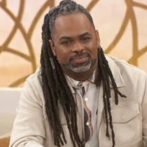 TV Globo reabre investigação de assédio contra Manoel Soares, diz colunista. Assessoria do jornalista repudia informações inverídicas contra Manoel