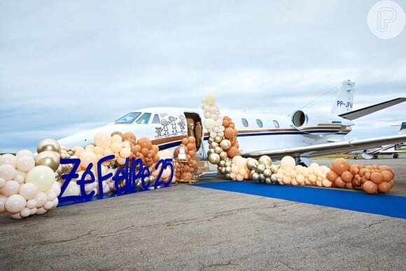 Virgínia Fonseca presenteou Zé Felipe com um avião Citation Excel modelo 560XL, da fabricante Cessna