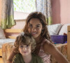 Na novela 'Travessia', Brisa (Lucy Alves) vai descobrir que dois DNAs e comprovar, assim, ser mãe de Tonho (Vicente Alvite)