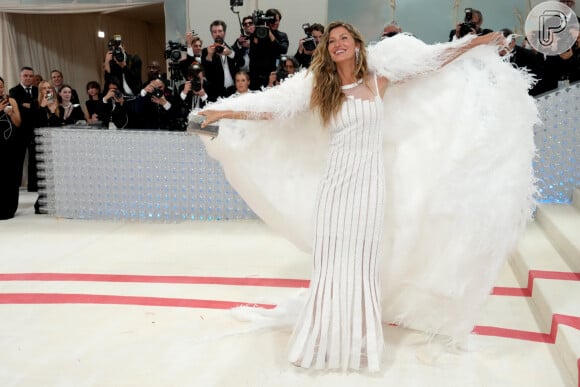 Para brilhar no MET Gala 2023, Gisele também usou iluminador corporal