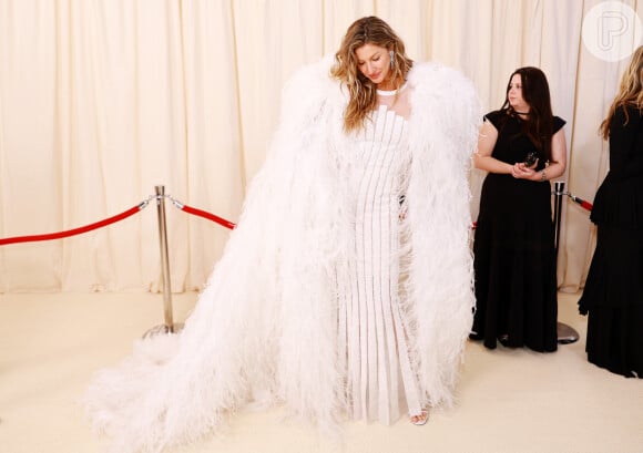 Gisele no MET Gala: unhas e maquiagem da modelo têm segredos fáceis que vão te surpreender