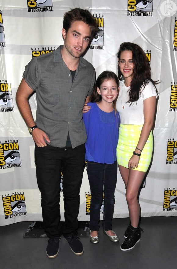 Recordar é viver: Robert Pattinson, Kristen Stewart e Mackenzie Foy promovem 'Crepúsculo' em julho de 2012