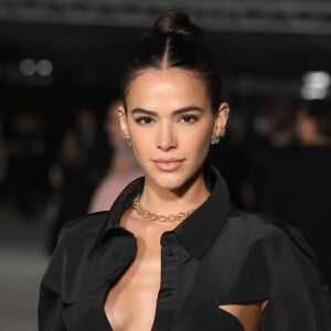 Bruna Marquezine está ativa em sua carreira internacional