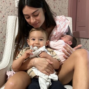 Thaila Ayala é mãe de Tereza, que nasceu em abril de 2023, e de Francisco, de 1 ano