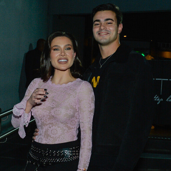 Flavia Pavanelli assumiu namoro com herdeiro milionário Bernardo Zveiter