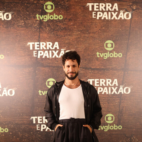 Rainer Cadete está no elenco de 'Terra e Paixão'