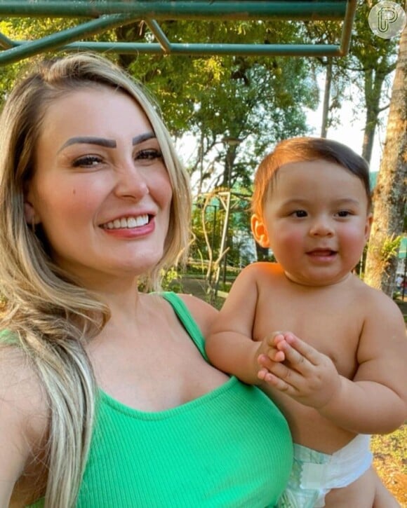 Andressa Urach também perdeu a guarda do filho mais novo, Leon, após a separação