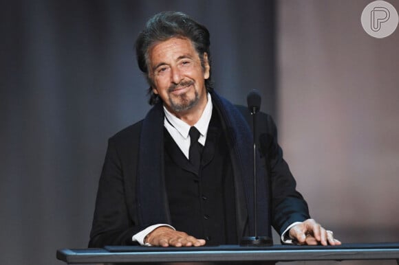 Al Pacino além do futuro bebê já é pai de outros três.