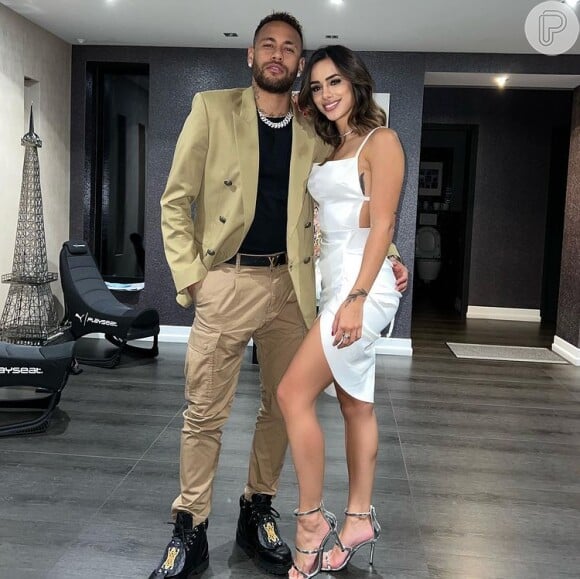 Bruna Biancardi também não fazia nenhuma menção a Neymar em seu material de trabalho da época