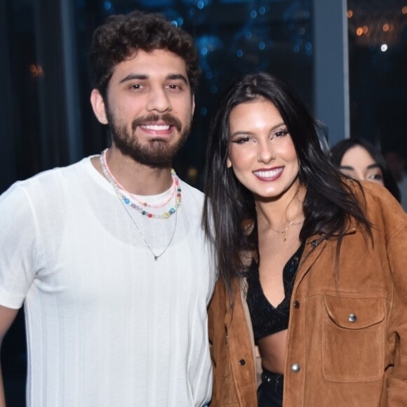 Gustavo Mioto e Ana Castela finalmente assumiram o seu romance após meses.
