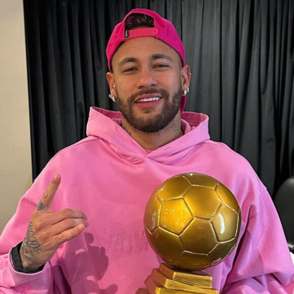 Confira itens disponíveis em Leilão Beneficente de Neymar