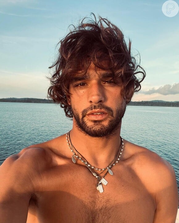 Marlon Teixeira tem 31 anos, é nascido em Santa Catarina e é um requisitado modelo internacional