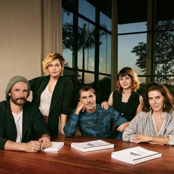 Klara Castanho mudou de visual após as gravações da terceira temporada de 'Bom Dia, Verônica'