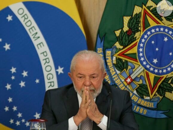 Lula não citou diretamente Carlos Alberto de Nóbrega, mas deu uma declaração sobre a ausência de diploma universitário que serviu de resposta ao humorista