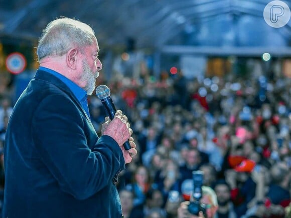 Lula: 'Quando eu tomei posse, não tinha nem diploma universitário, e nem o meu vice, o [José] Alencar', iniciou o presidente