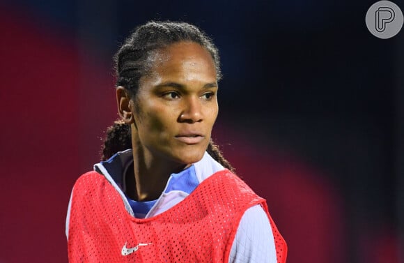 Wendie Renard, capitã da seleção francesa, aparece em segundo lugar das jogadoras mais bem pagas da Copa do Mundo 2023