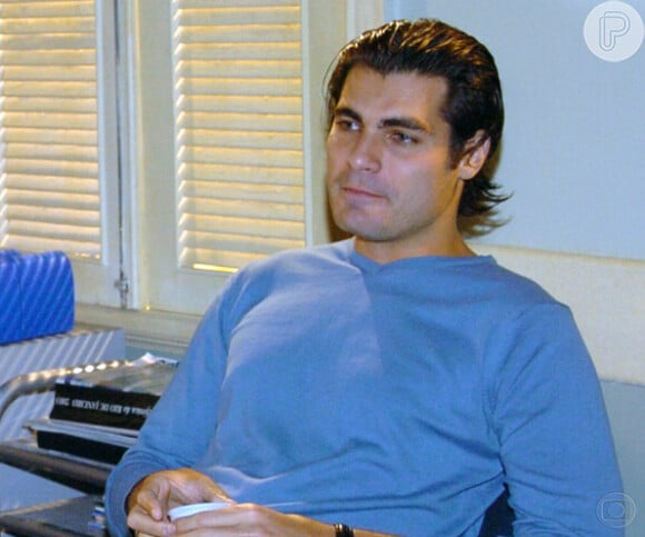 Thiago Lacerda viveu o perigoso contrabandista Alex, na novela 'América', em 2005