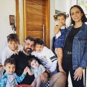 Seguidores reclamaram da ausência de Maria Guilhermina em fotos de Letícia e Juliano Cazarré com os filhos