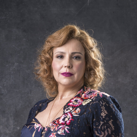 Ana Beatriz Nogueira conseguiu se curar após retirada de tumor de câncer no pulmão