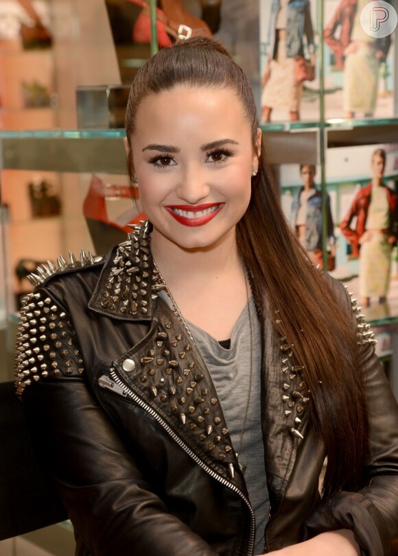 Demi Lovato ama spikes