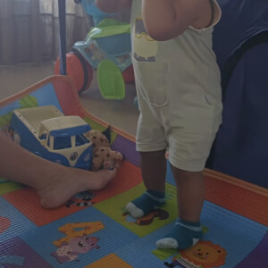 Viviane Araujo publicou um vídeo lindíssimo do filho andando pela primeira vez