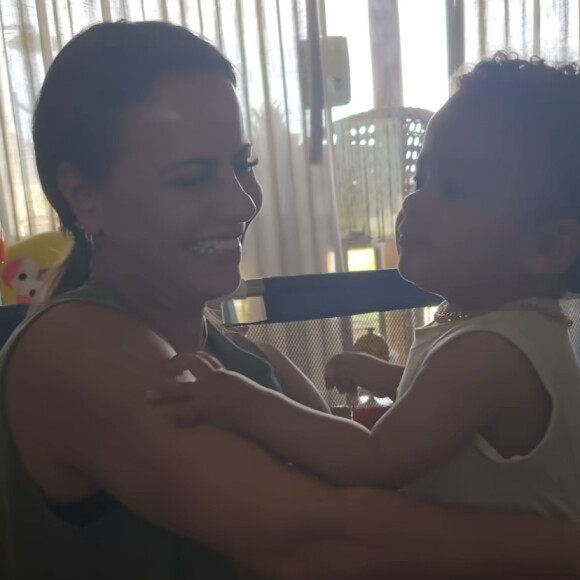 Fãs também se emocionaram com o vídeo postado por Viviane Araujo