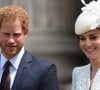 Kate Middleton fez 'uma ligação secreta na calada da noite' para Príncipe Harry. As informações são do tabloide britânico Closer Magazine