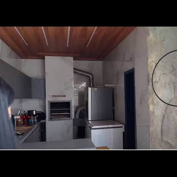 Nova casa de Larissa Manoela tem um condomínio de R$ 1200 reais mensais