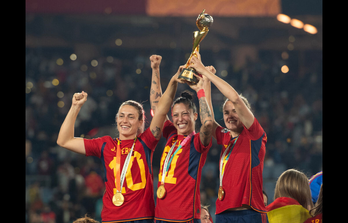 Copa do Mundo Feminina: Espanha e Inglaterra duelam por conquista inédita -  Bem Paraná