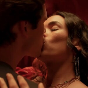 Miguel e Luna vão se beijar calorsamente e ficarão juntos depois de um desentendimento