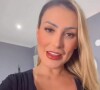 Andressa Urach avisou que rifa para passar um dia com ela também é aberta a mulheres