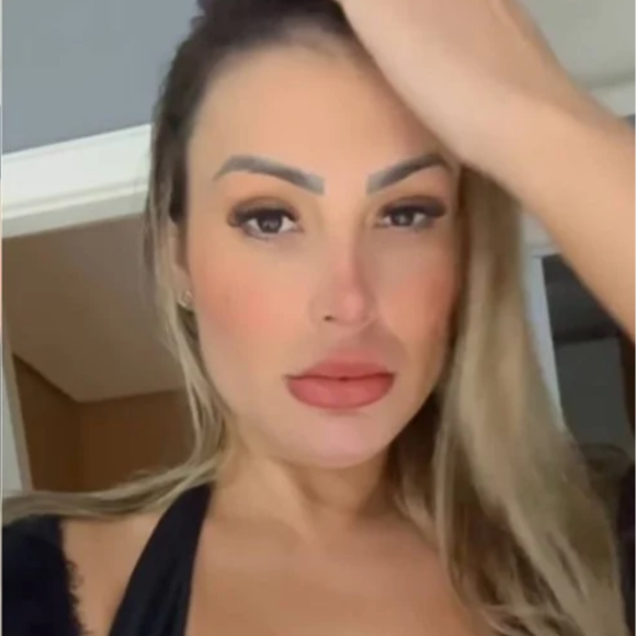 Andressa Urach elogiou os dois atores pornô: 'Os dois são uma delícia, os dois são GG'