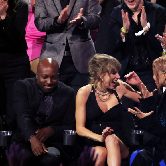 Taylor Swift foi uma das artistas mais comentadas das redes sociais durante o VMA