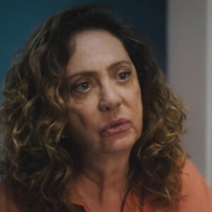 Agatha (Eliane Giardini) se recusa a devolver dinheiro de Gentil (Flavio Bauraqui) no capítulo de sexta-feira, 15 de setembro de 2023, na novela 'Terra e Paixão'