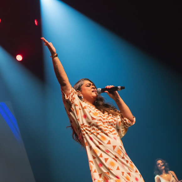 Preta Gil realiza primeiro show após cirurgia de retirada de tumor no intestino, mas não se sabe se cantora seguirá turnê com sua família