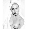 Miley Cyrus deixa seus seios à mostra em ensaio da 'W Magazine'