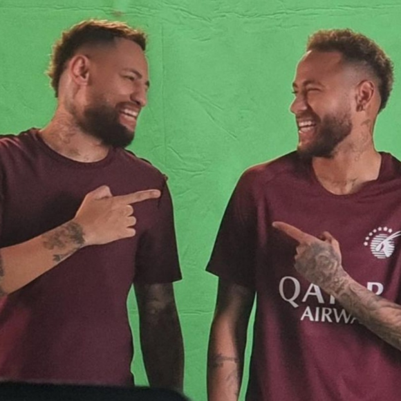 Saiba se era Neymar ou o sósio com mulheres em balada na Espanha