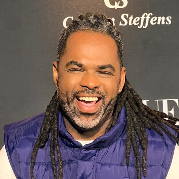 Manoel Soares celebrou seu papel como primeiro homem preto a comandar um matinal na Globo, mas admite que faria diferente caso tivesse a oportunidade de retornar ao posto na TV