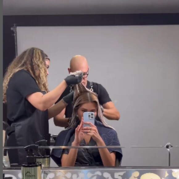 Ruivo de Sasha foi criado pelo hairstylist Anderson Couto