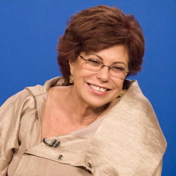 Autora Maria Carmem Barbosa tinha 77 anos e foi vítima de uma parada cardiorrespiratória